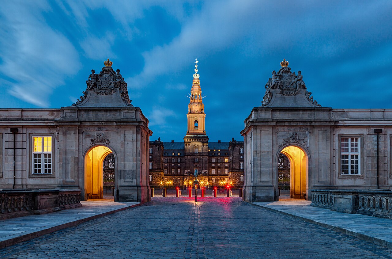 El palacio de Christiansborg, sede del parlamento danés